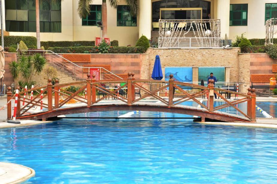 Logistic City Stars Hotel ไคโร ภายนอก รูปภาพ